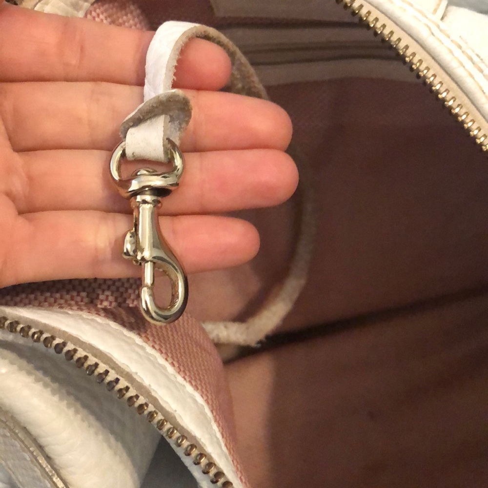 Dooney & Bourke - Picture 5 of 8